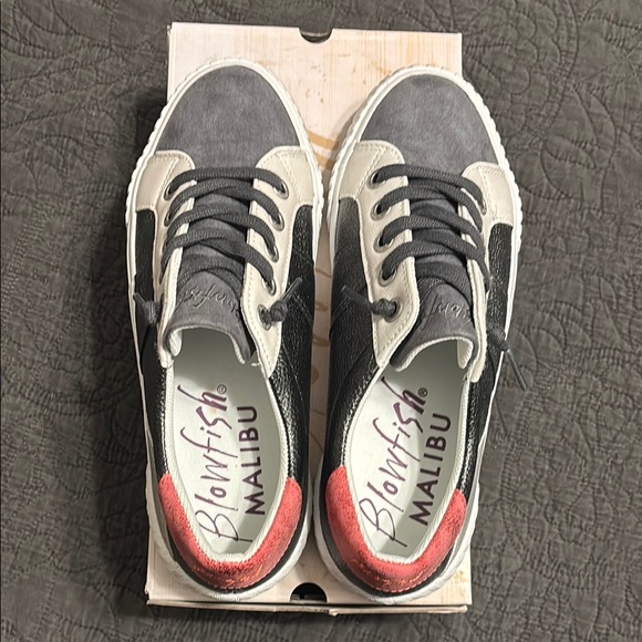 Blowfish Malibu Women's Gray and Red Sneakers - Picture 1 of 10